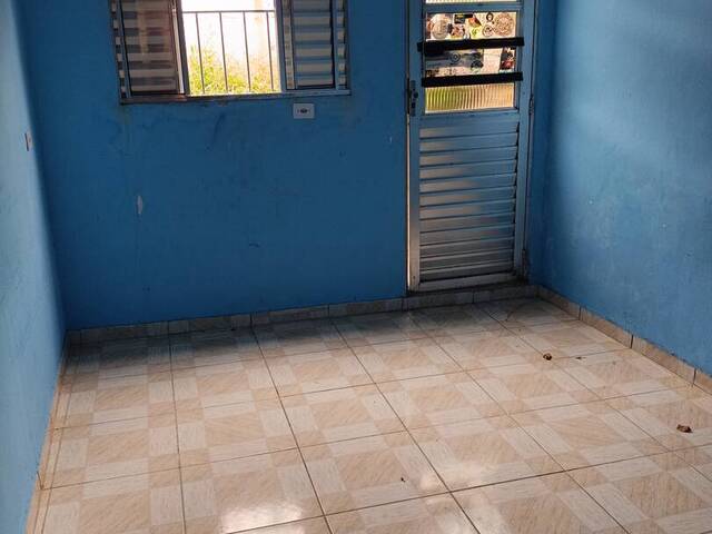 #63 - Casa para Locação em Embu das Artes - SP